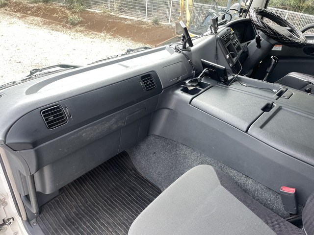 三菱ふそうスーパーグレートセーフティローダー大型（10t）[写真32]