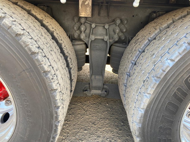 いすゞギガアルミブロック大型（10t）[写真26]