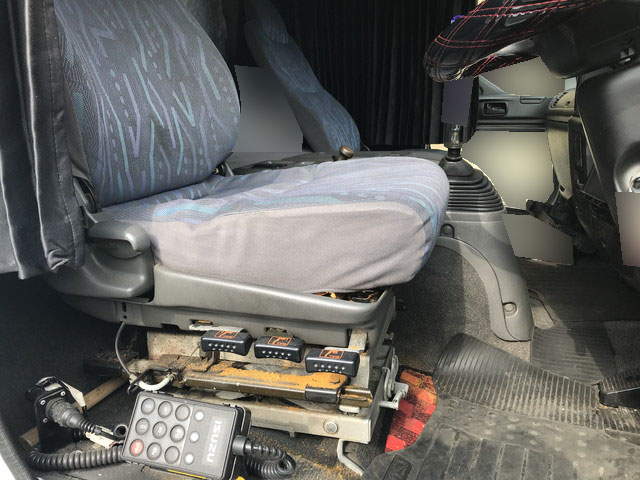 いすゞフォワードアルミウイング増トン（6t・8t）[写真23]