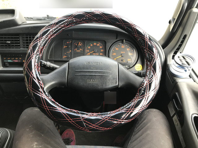 いすゞフォワードアルミウイング増トン（6t・8t）[写真28]