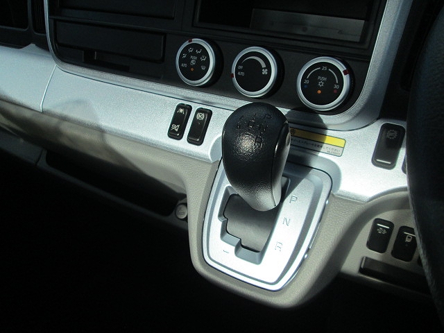 三菱ふそうキャンターセーフティローダー小型（2t・3t）[写真11]