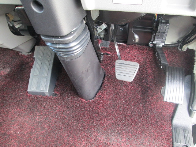 三菱ふそうキャンターセーフティローダー小型（2t・3t）[写真13]