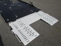 三菱ふそうキャンターセーフティローダー小型（2t・3t）[写真03]