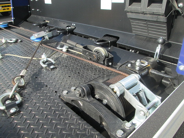 三菱ふそうキャンターセーフティローダー小型（2t・3t）[写真08]