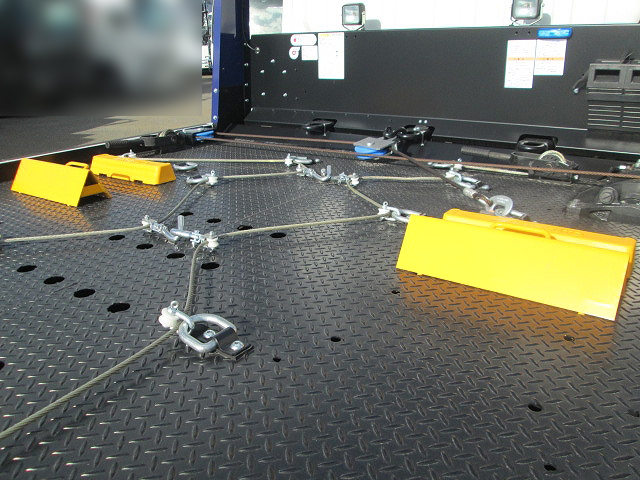 三菱ふそうキャンターセーフティローダー小型（2t・3t）[写真09]