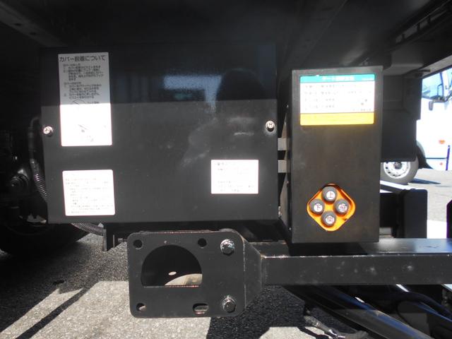 三菱ふそうキャンターアルミバン小型（2t・3t）[写真17]