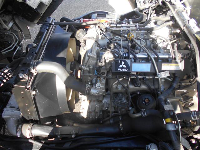 三菱ふそうキャンターアルミバン小型（2t・3t）[写真21]