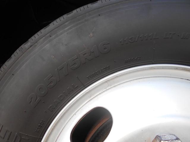 三菱ふそうキャンターアルミバン小型（2t・3t）[写真27]