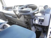 三菱ふそうキャンターアルミバン小型（2t・3t）[写真28]