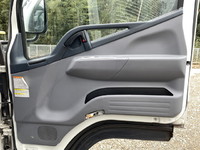 三菱ふそうキャンターアルミバン小型（2t・3t）[写真27]