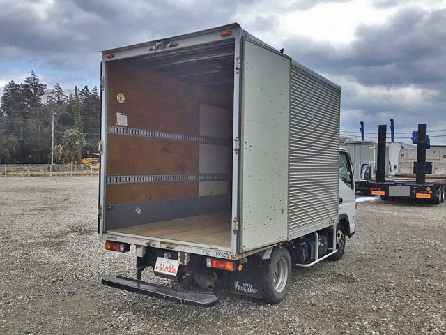 三菱ふそうキャンターアルミバン小型（2t・3t）[写真03]