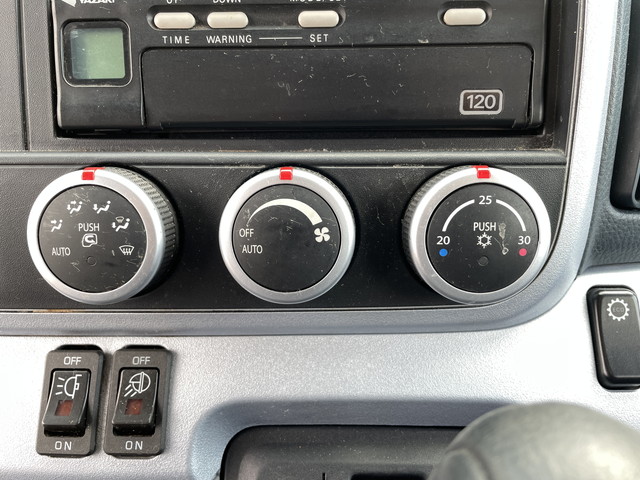 三菱ふそうキャンターアルミバン小型（2t・3t）[写真34]