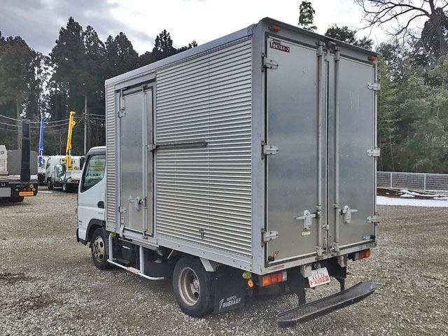 三菱ふそうキャンターアルミバン小型（2t・3t）[写真05]