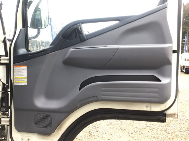 日産アトラス幌ウイング小型（2t・3t）[写真19]