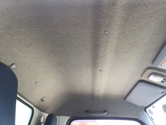 日産アトラス幌ウイング小型（2t・3t）[写真23]