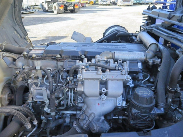 三菱ふそうファイターコンテナ専用車中型（4t）[写真25]