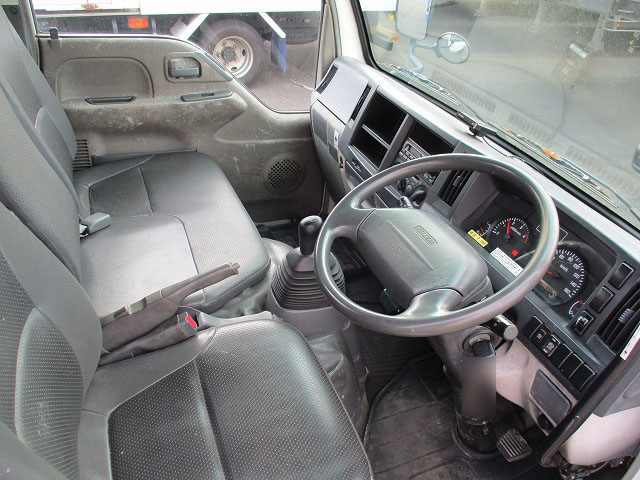 いすゞエルフ高所作業車小型（2t・3t）[写真10]