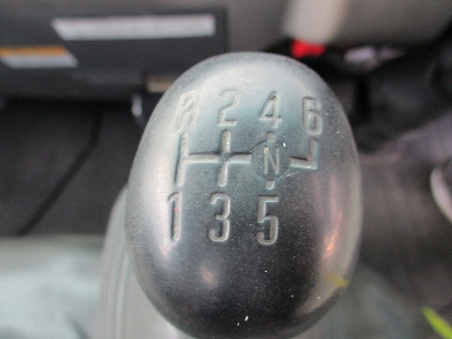 いすゞエルフ高所作業車小型（2t・3t）[写真12]