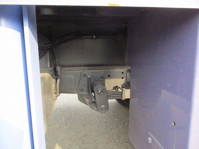 いすゞエルフ高所作業車小型（2t・3t）[写真18]