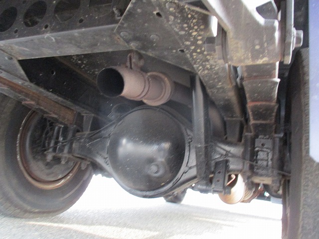 いすゞエルフ高所作業車小型（2t・3t）[写真19]