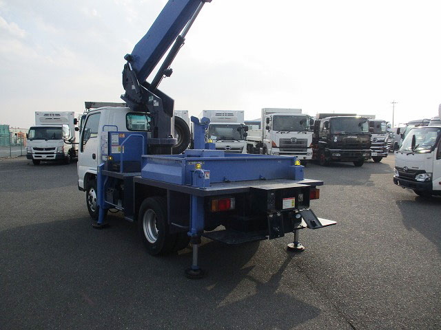 いすゞエルフ高所作業車小型（2t・3t）[写真02]