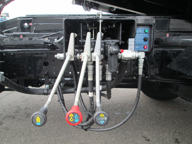 三菱ふそうキャンターセーフティローダー小型（2t・3t）[写真17]