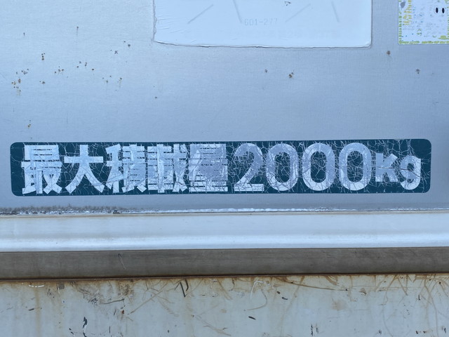 三菱ふそうキャンターアルミバン小型（2t・3t）[写真17]