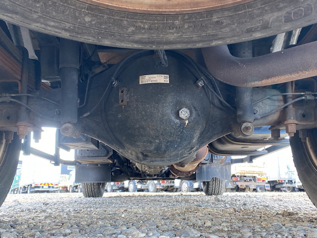 三菱ふそうキャンターアルミバン小型（2t・3t）[写真22]