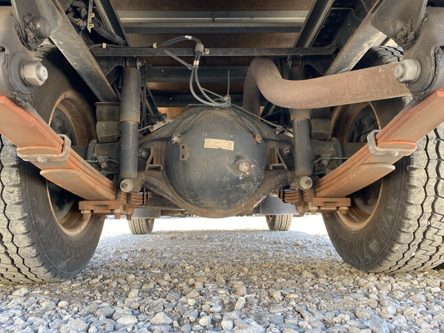 三菱ふそうキャンターアルミバン小型（2t・3t）[写真20]