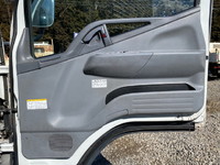 三菱ふそうキャンターアルミバン小型（2t・3t）[写真24]