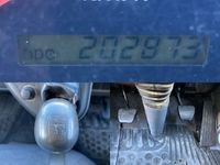 三菱ふそうキャンターアルミバン小型（2t・3t）[写真31]