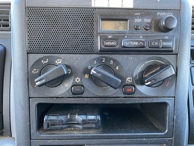 三菱ふそうキャンターアルミバン小型（2t・3t）[写真32]