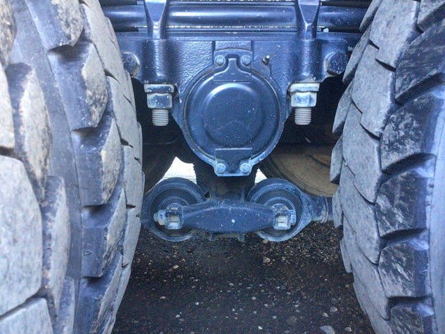 いすゞギガダンプ大型（10t）[写真17]