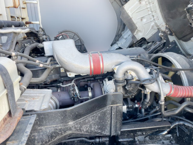 UDトラックスクオンアルミブロック大型（10t）[写真20]