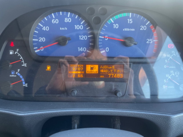 UDトラックスクオンアルミブロック大型（10t）[写真25]