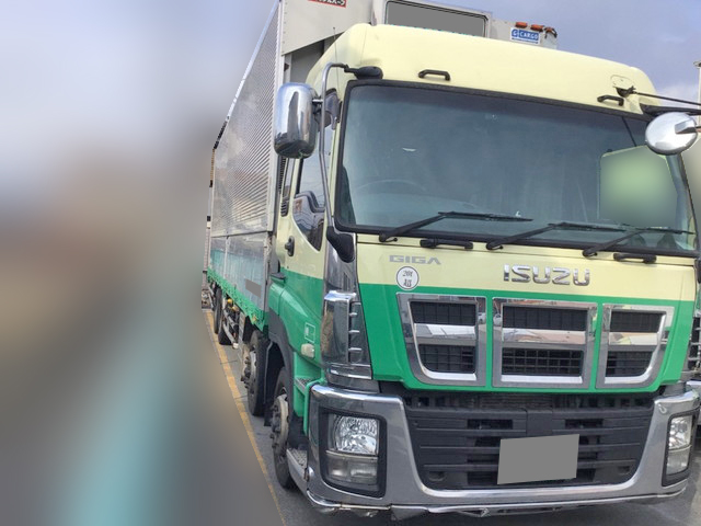 いすゞギガアルミウイング大型（10t）[写真03]