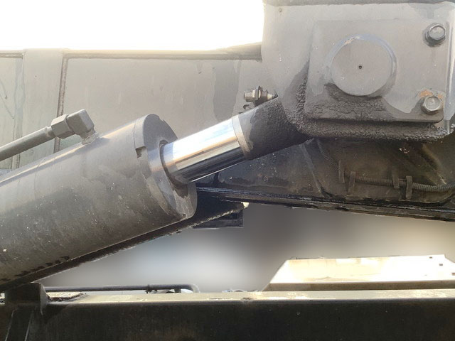 いすゞギガアームロール大型（10t）[写真12]