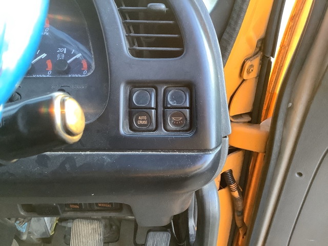 いすゞギガアームロール大型（10t）[写真35]