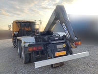 いすゞギガアームロール大型（10t）[写真04]