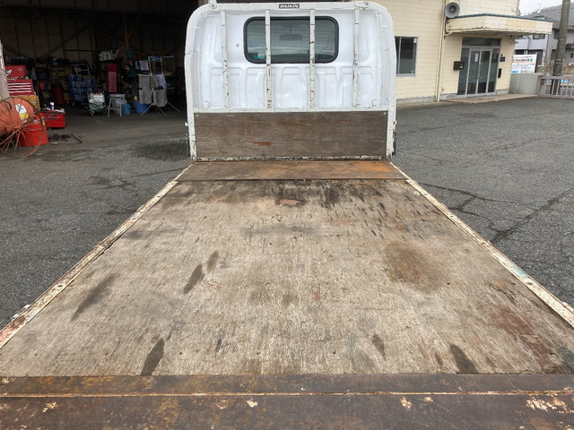 いすゞエルフ平ボディ小型（2t・3t）[写真11]