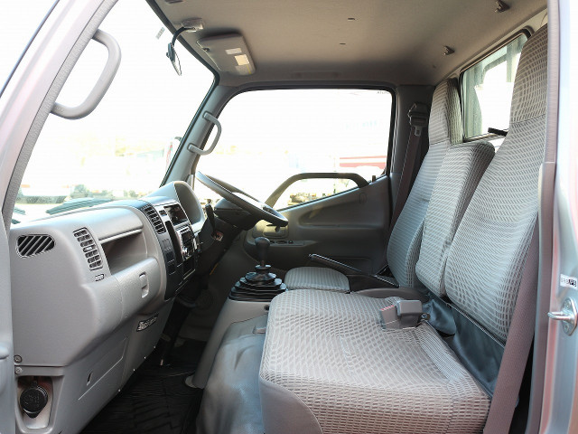 トヨタダイナアルミブロック小型（2t・3t）[写真20]