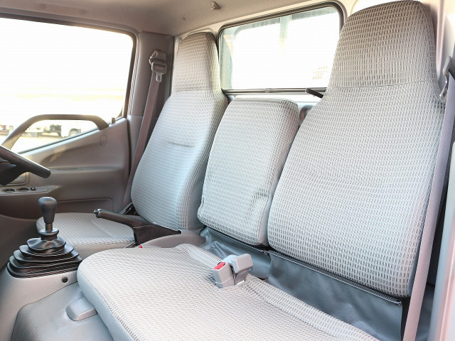 トヨタダイナアルミブロック小型（2t・3t）[写真21]