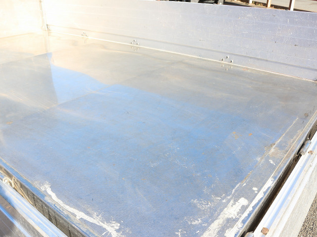 トヨタダイナアルミブロック小型（2t・3t）[写真09]