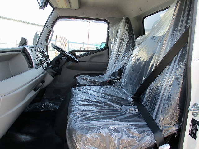 三菱ふそうキャンター冷凍車（冷蔵車）小型（2t・3t）[写真11]