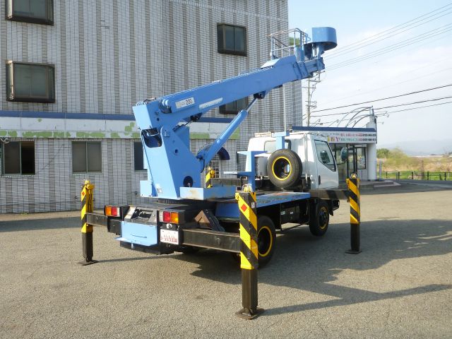 三菱ふそうキャンター高所作業車小型（2t・3t）[写真02]
