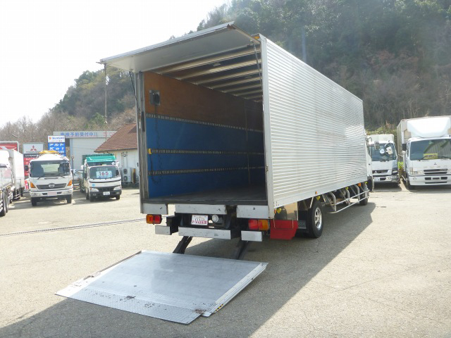 日野レンジャーアルミバン中型（4t）[写真02]