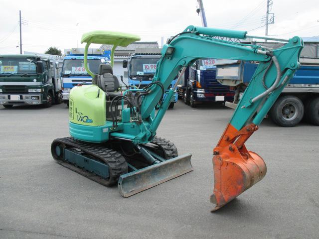 ヤンマーミニユンボ（ミニバックホー）[写真02]