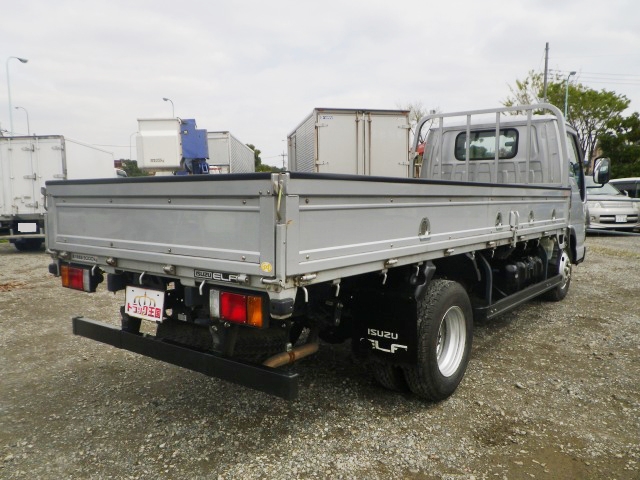 いすゞエルフ平ボディ小型（2t・3t）[写真02]