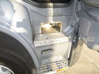 UDトラックスクオンダンプ大型（10t）[写真21]