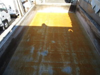 UDトラックスクオンダンプ大型（10t）[写真05]